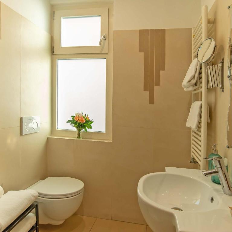 Hotel Jane - Double or Twin Room - 11