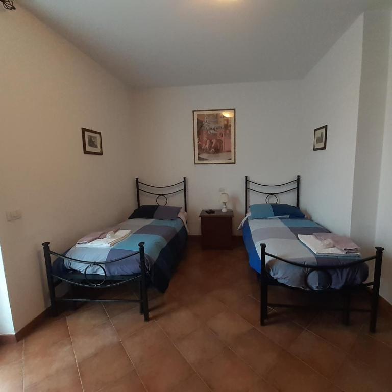 B&B La Verbena - Camera Matrimoniale/Doppia con Letti Singoli - 8