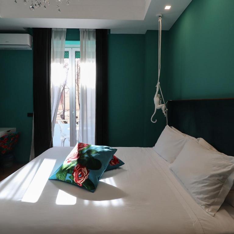 Aron Only Suites Bed and Breakfast - Suite King con Balcone - 4