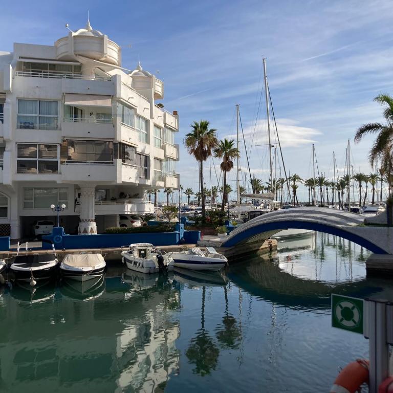Apartamento Isla de Poniente Puerto Marina - Two-Bedroom Apartment - 14
