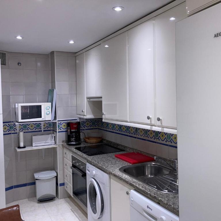 Apartamento Isla de Poniente Puerto Marina - Two-Bedroom Apartment - 15