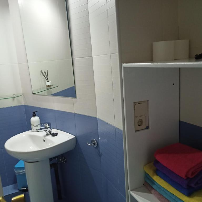 Estudio con balcon Plaza España - Apartment with Balcony - 16