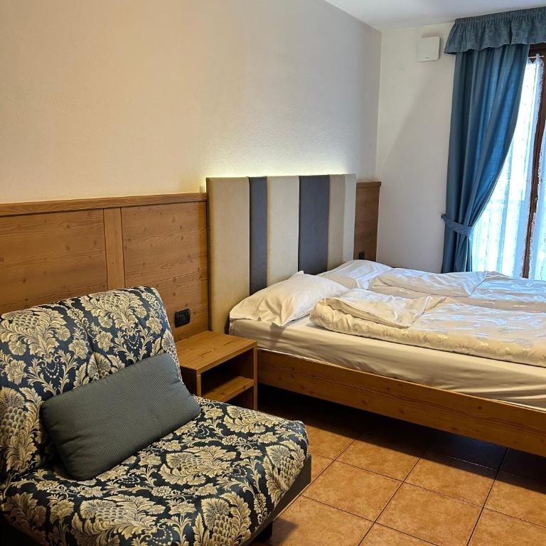 Residence Cima Tosa - Appartamento con 2 Camere da Letto (5 Adulti) - 10
