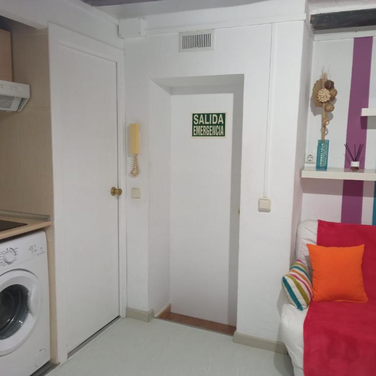 Estudio con balcon Plaza España - Apartment with Balcony - 14