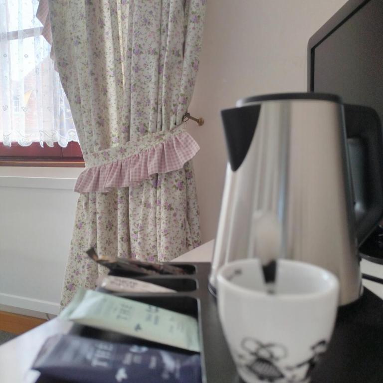 Logis Hotel Saint-Martin - Chambre Double ou Lits Jumeaux Supérieure - 8