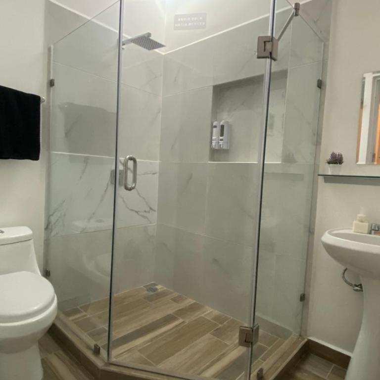 Casa Mazatlán, alberca, baño y clima en cada habitacion - Apartment - 16