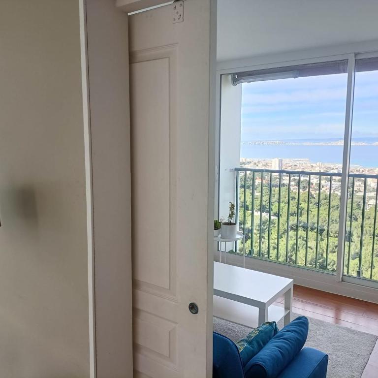 VUE MER et montagne dans parc du roy d'espagne, Up to 7 people - Apartment - 53