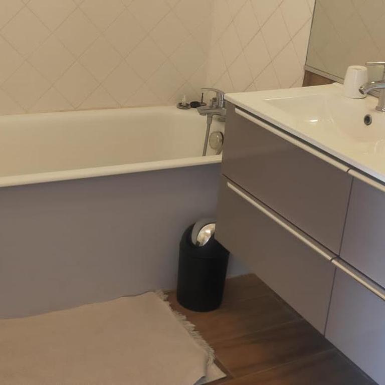 VUE MER et montagne dans parc du roy d'espagne, Up to 7 people - Apartment - 50
