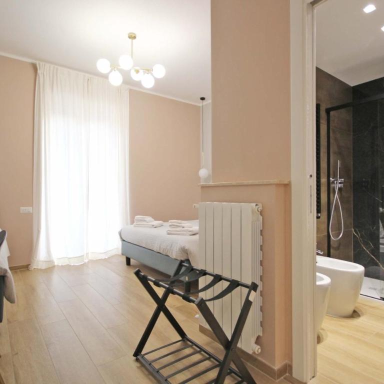 Roma Nostra Luxury B&B - Camera Quadrupla con Balcone - 11
