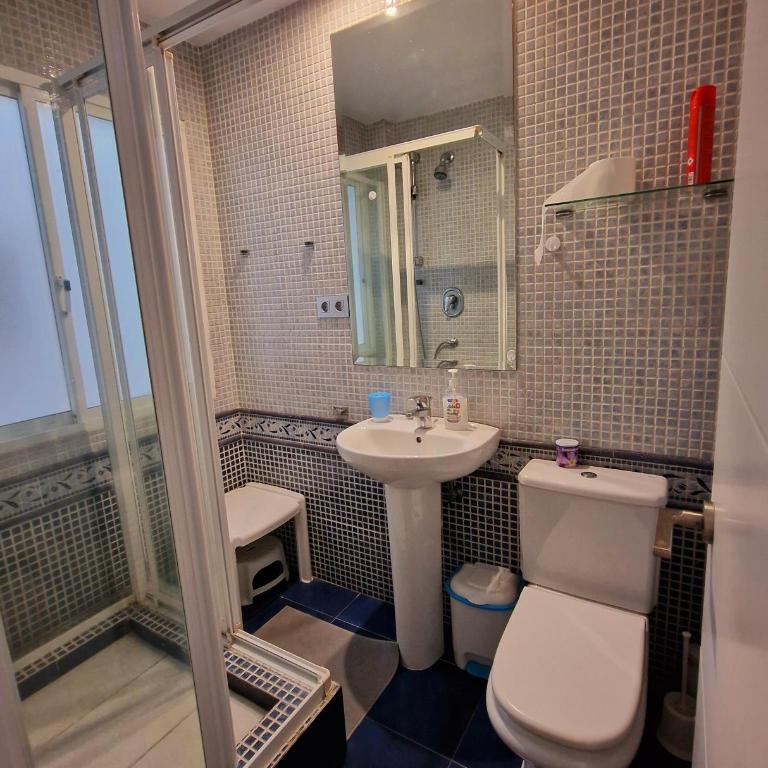Estepona playa - Two-Bedroom Apartment - 12