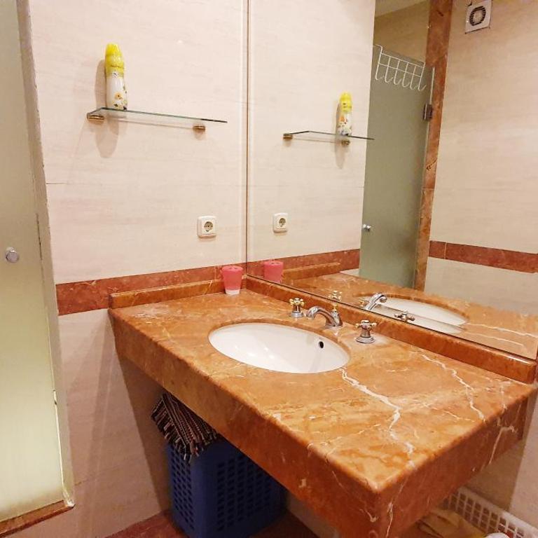 Estepona playa - Two-Bedroom Apartment - 16