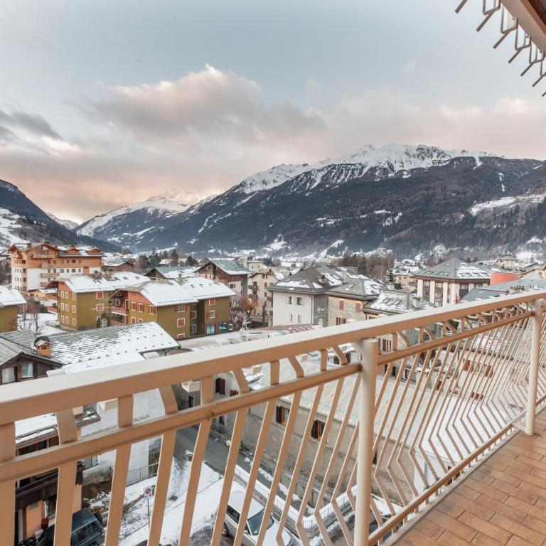 Centre of Old Town, Fully Renovated, Amazing Views & Car Park - Appartamento con 3 Camere da Letto - 1