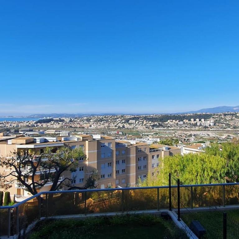 Appartement calme avec piscine Vue mer & montagne - Appartamento con 1 Camera da Letto - 14