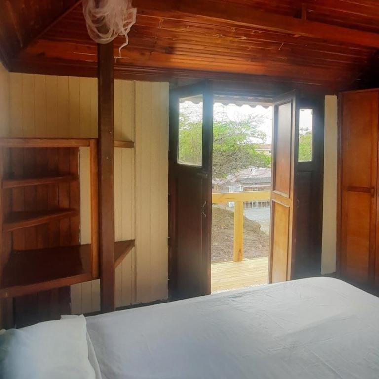 KAZA Balcones - Suite con cama grande y balcón - 3