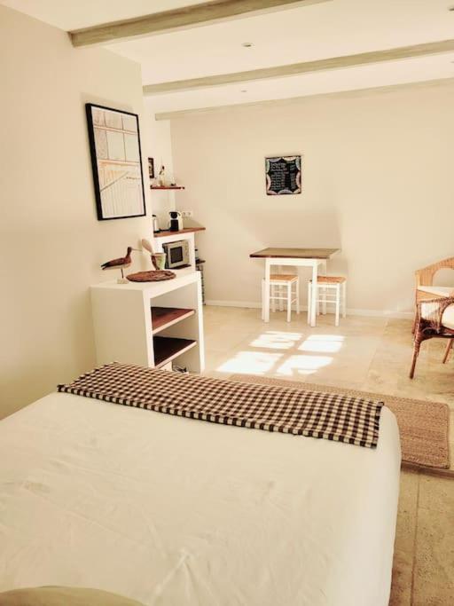 La maison blanche Intra-Muros Free parking - Suite - 12