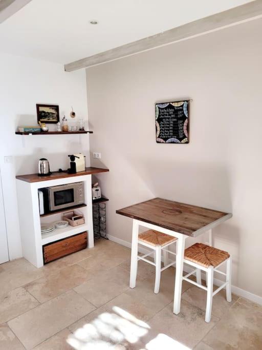 La maison blanche Intra-Muros Free parking - Suite - 8