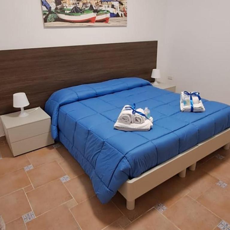 La Casa sulla Piazza - Two-Bedroom Apartment - 12