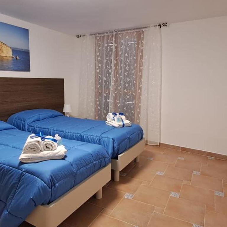 La Casa sulla Piazza - Two-Bedroom Apartment - 17