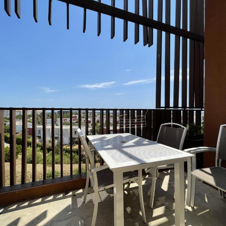 Appartement 2P à Sète avec Piscine, Clim, Parking et Proche Plages - FR-1-338-556 - Apartment - 2
