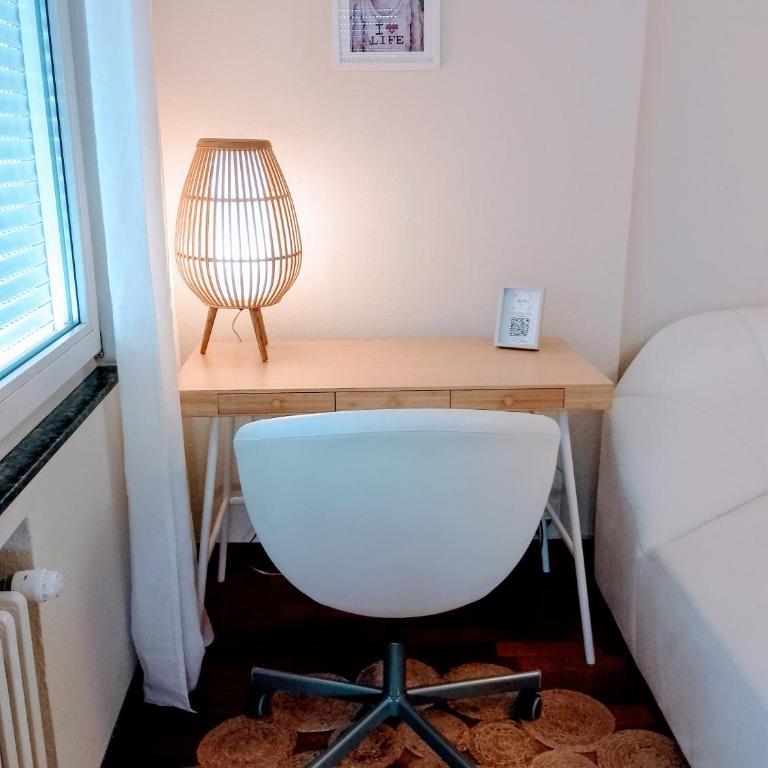 Acogedor apartamento a un paso de Gascona con WiFi y Netflix gratis by M&N's House - Three-Bedroom Apartment - 4