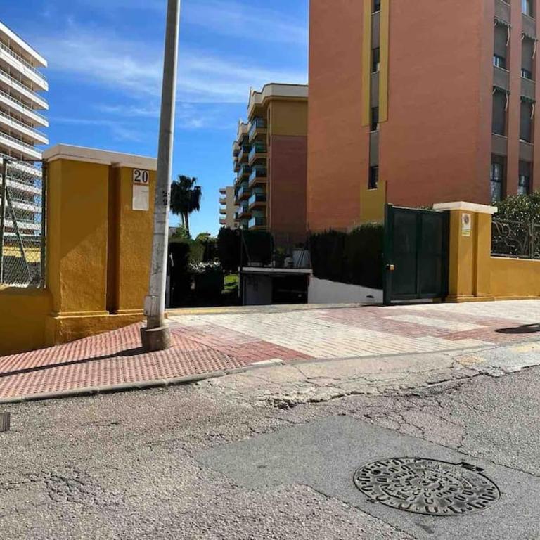 Love Rent4 Málaga Bajondillo Playa, Piscina & Parking - Two-Bedroom Apartment - 44