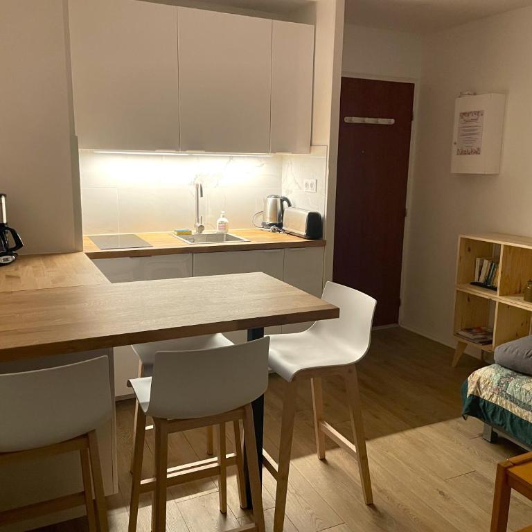 Cosy, fully renovated 2-room apartment with sea view - Apartamento de 1 dormitorio - 2