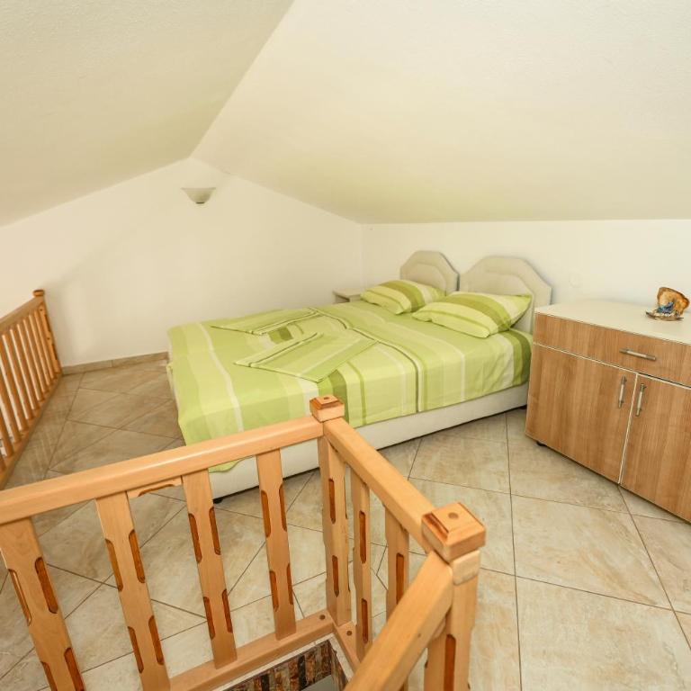 Villa Lux Rajović - Dupleks Apartman s 2 Spavaće Sobe i Balkonom s Pogledom na More - 4