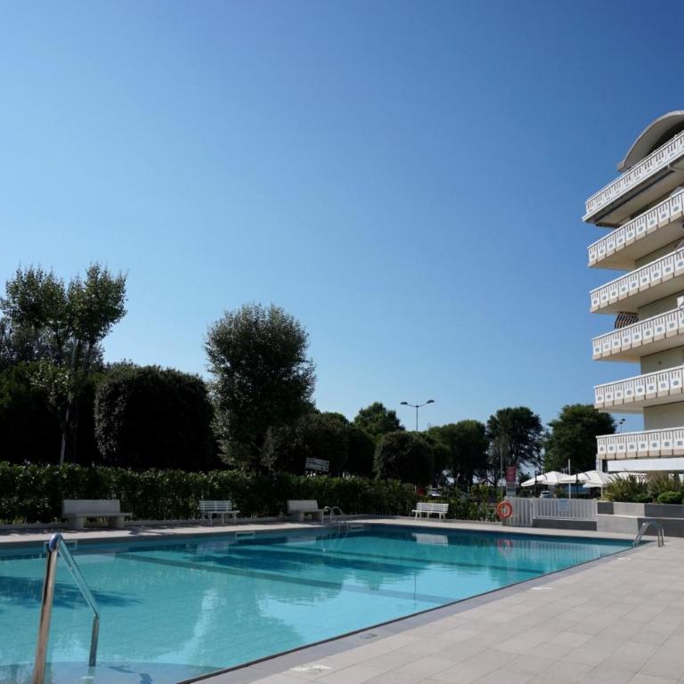 Cozy flat with swimming pool - Appartamento - 2