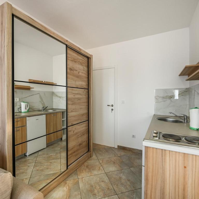 Villa Lux Rajović - Studio sa Pogledom na More - 4