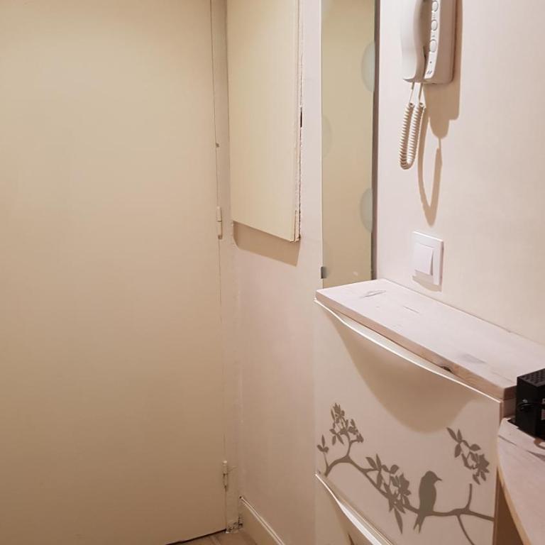 Coquet studio Bordeaux proche tram et Quais - Appartamento con 1 Camera da Letto - 12