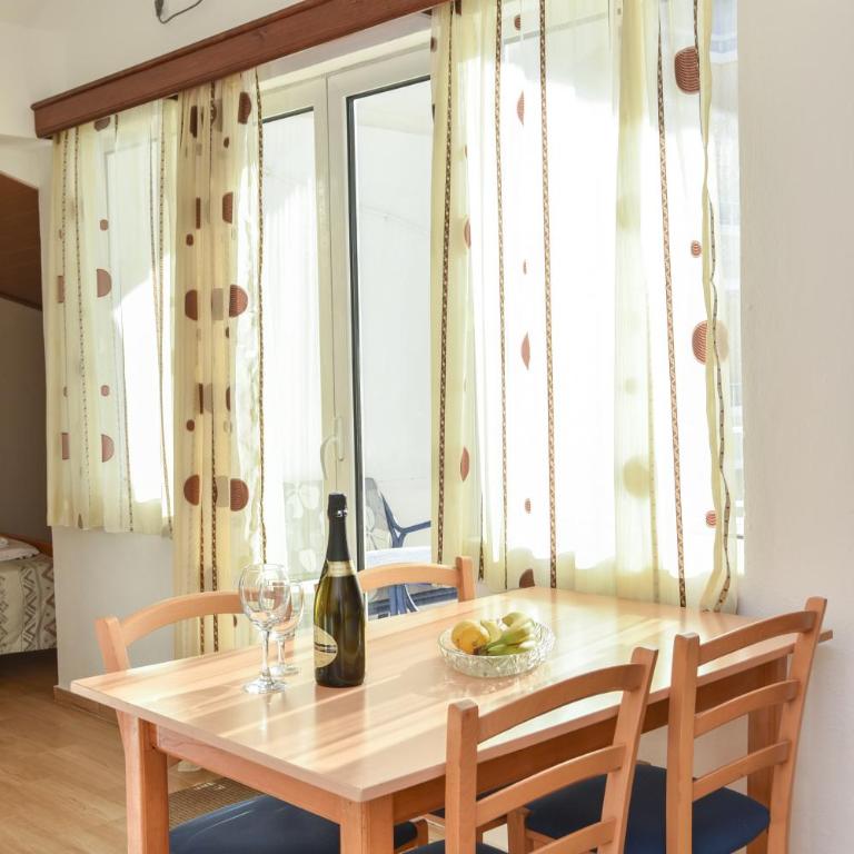 Apartments Milos Kaladjurdjevic - Studio Apartment with Sea View - 22