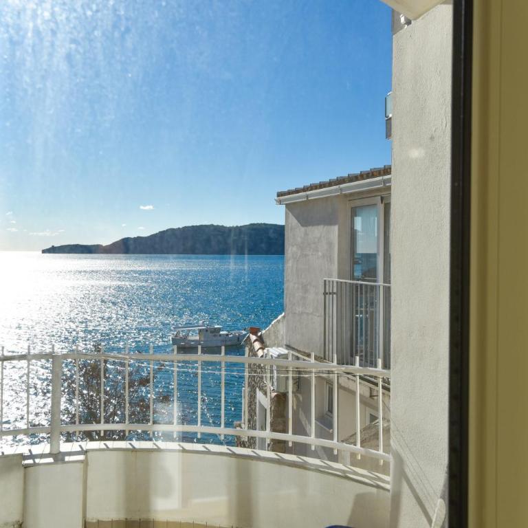 Apartments Milos Kaladjurdjevic - Studio Apartment with Sea View - 23