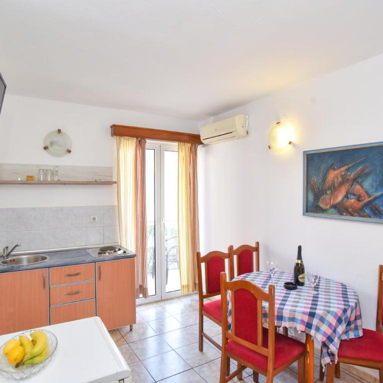 Apartments Milos Kaladjurdjevic - Two-Bedroom Apartment - 6