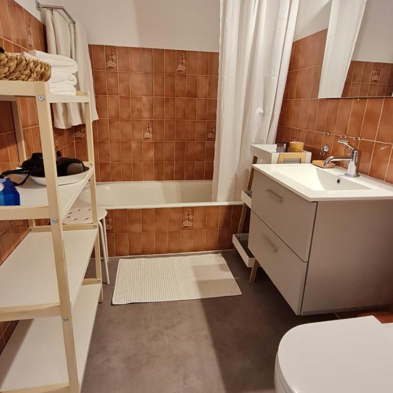 Studio Sun-Beach avec parking et jardin - 500m des plages de Juan Les Pins - One-Bedroom Apartment - 13