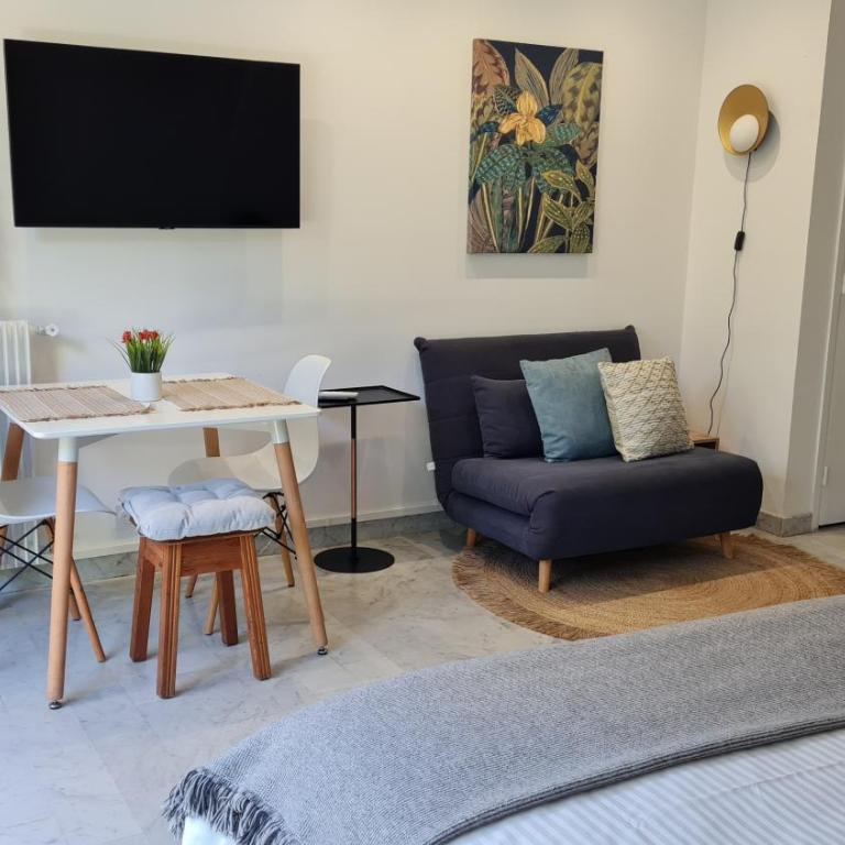 Studio Sun-Beach avec parking et jardin - 500m des plages de Juan Les Pins - One-Bedroom Apartment - 7