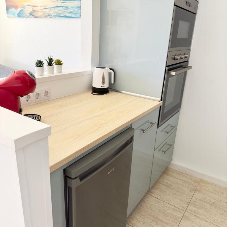 Casa Josephine Lanzarote, spectacular sea views & FREE WiFi - Two-Bedroom Apartment - 6
