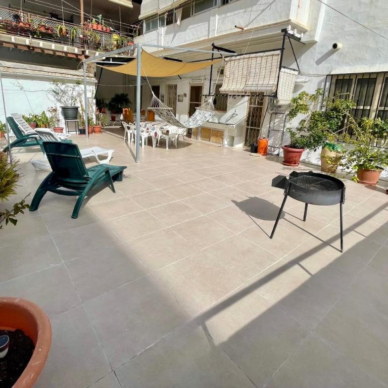 Gran apartamento en el centro Villajoyosa - Vistas al mar, 5 dormitorios y enorme terraza - Apartment - 1