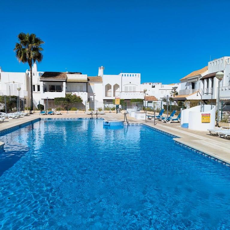 Medina Marinas - Tú hogar con solarium privado! - Apartamento de 2 dormitorios - 49