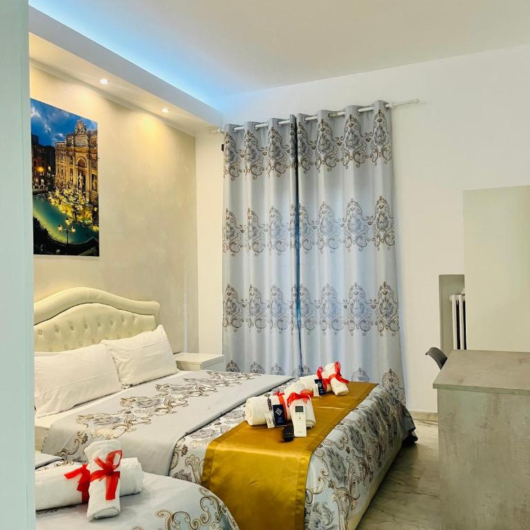 Santa Maria Accommodation - Deluxe Triple Room - 2