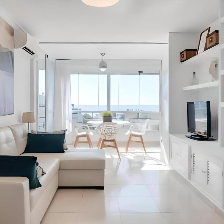 Precioso apartamento reformado con vistas directas al mar - Apartamento con vistas al mar - 1