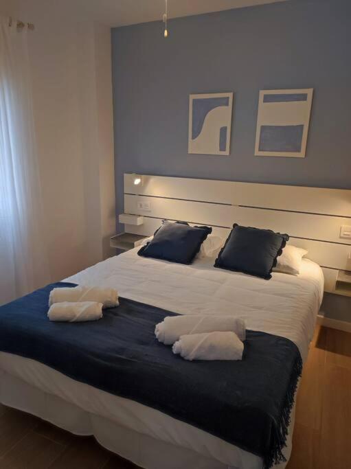 Alegre apto. en casco histórico - Two-Bedroom Apartment - 19