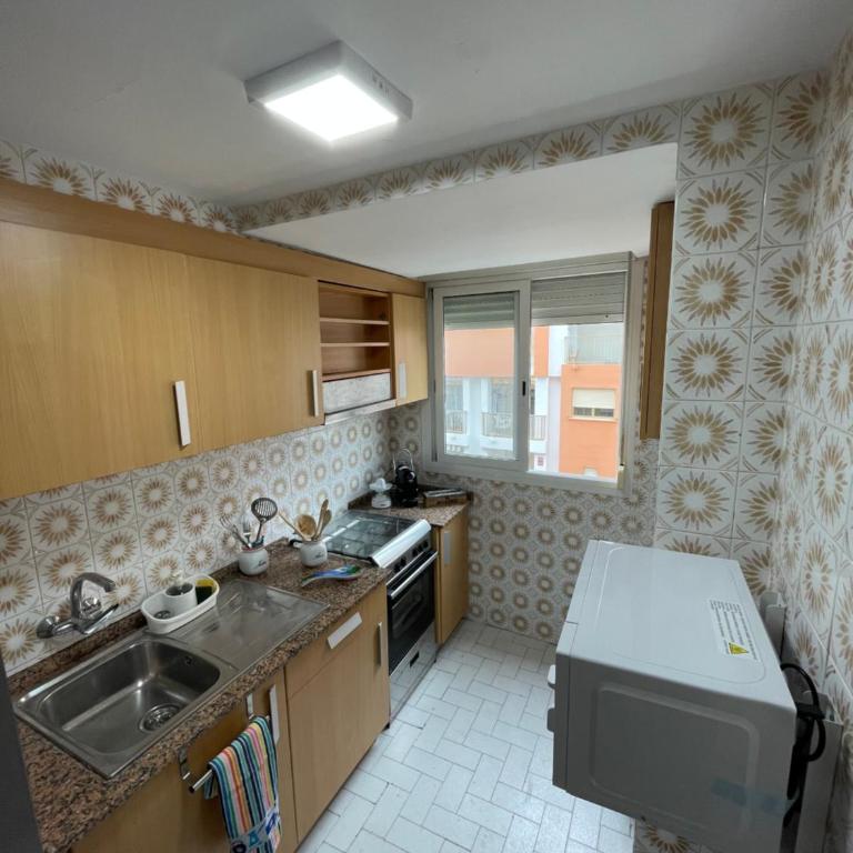 Cullera Playa - Three-Bedroom Apartment - 10