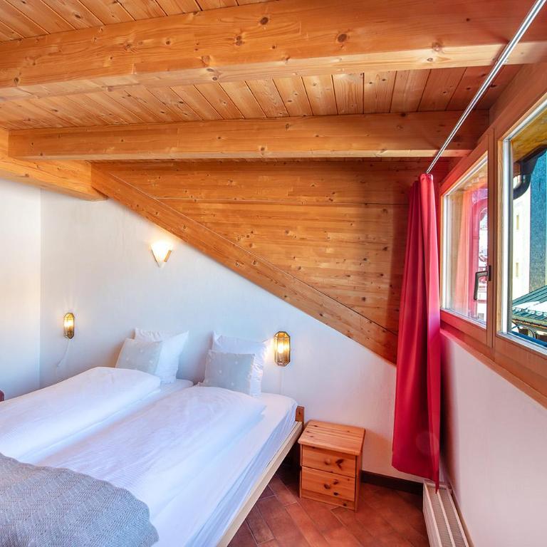 Weisses Kreuz - Crusch Alva - Großes Doppel-/Zweibettzimmer - 6