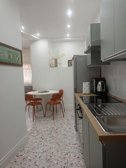 La Casa di Madhu - Appartamento con 2 Camere da Letto - 45