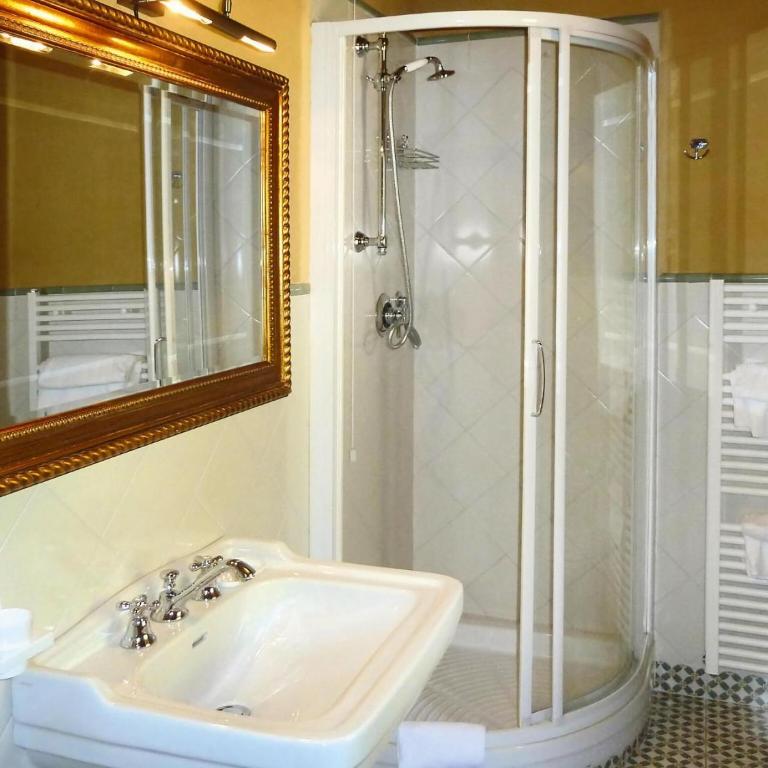 Estate in Monte Serra with Panoramic Views - One-Bedroom Apartment - 17