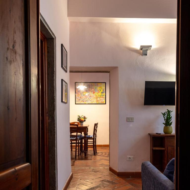 Classico e romantico Appartamento Fiorentino 10 min a piedi da Ponte Vecchio e 5 minuti da Palazzo Pitti area UNESCO - Appartamento Familiare con 2 Camere da Letto - 25