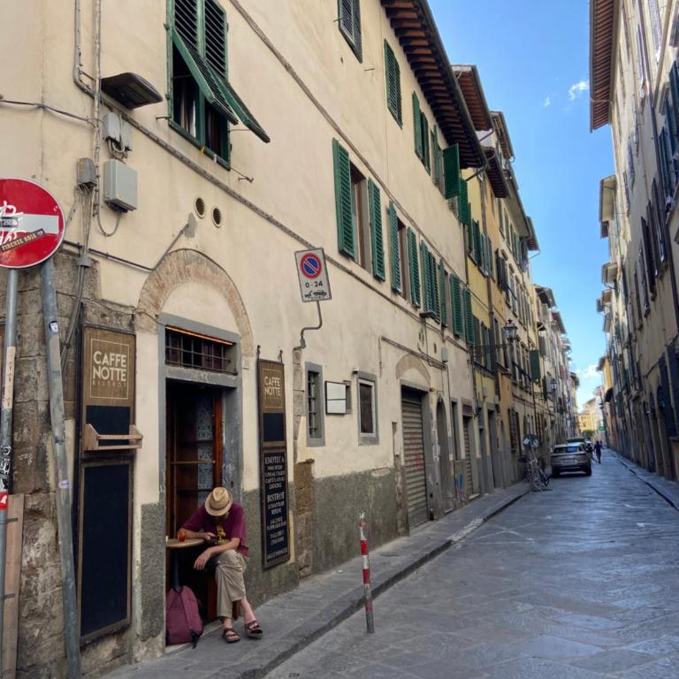 Classico e romantico Appartamento Fiorentino 10 min a piedi da Ponte Vecchio e 5 minuti da Palazzo Pitti area UNESCO - Appartamento Familiare con 2 Camere da Letto - 46