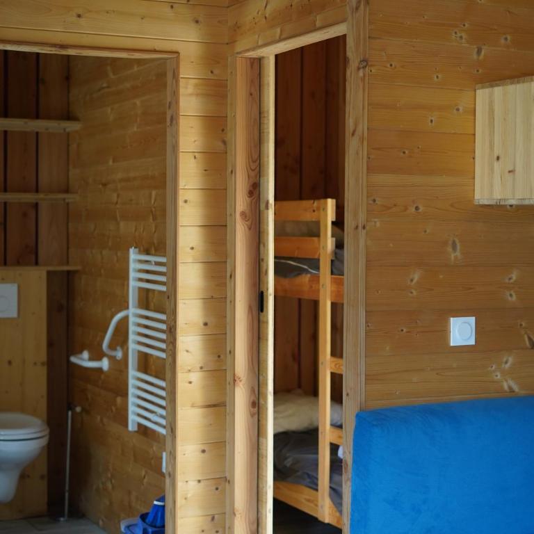 Family's Camping Le Savoy - Chalet mit 2 Schlafzimmern - 9