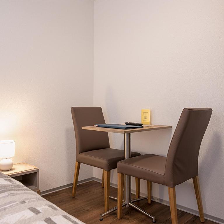 Hotel-Restaurant Drei Tannen - Doppelzimmer mit Gemeinschaftsbad - 14
