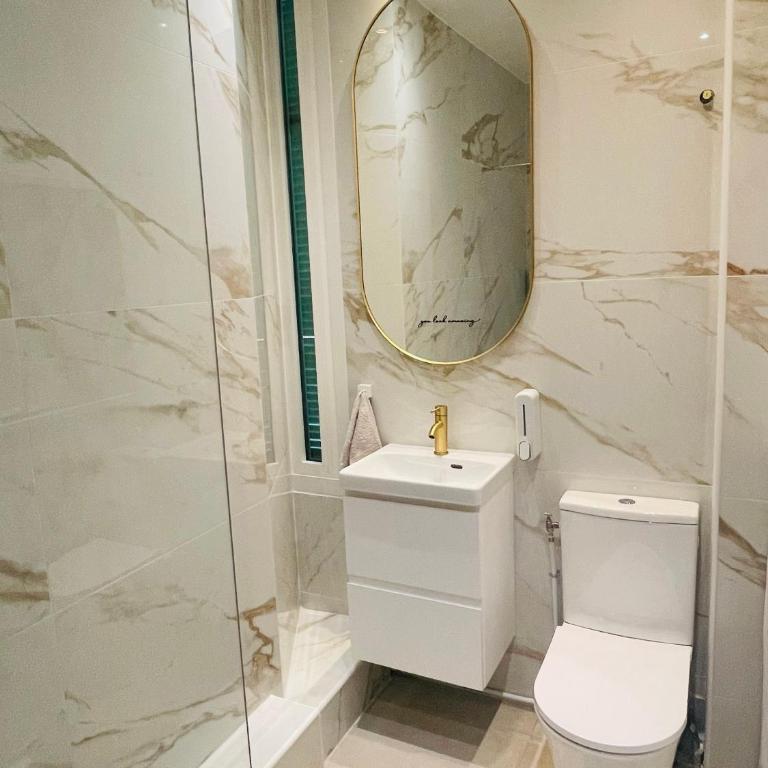 Studio récemment rénové proche gare et ville - Appartement 1 Chambre - 9